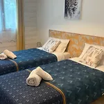 Chaleureux Pour 4 Pers Avec Piscine Chauffee Et Bien-etre - Fr-1-410-483 度假居 *