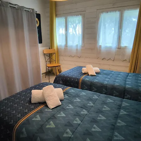 Chaleureux Pour 4 Pers Avec Piscine Chauffee Et Bien-etre - Fr-1-410-483 Prázdninový dům *