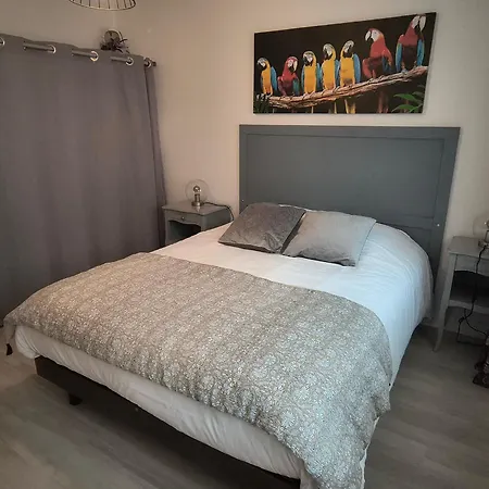Prázdninový dům Chaleureux Pour 4 Pers Avec Piscine Chauffee Et Bien-etre - Fr-1-410-483 *