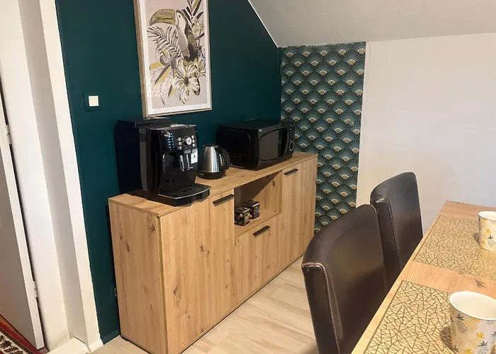 Chaleureux Pour 4 Pers Avec Piscine Chauffee Et Bien-etre - Fr-1-410-483 لا فْلوش